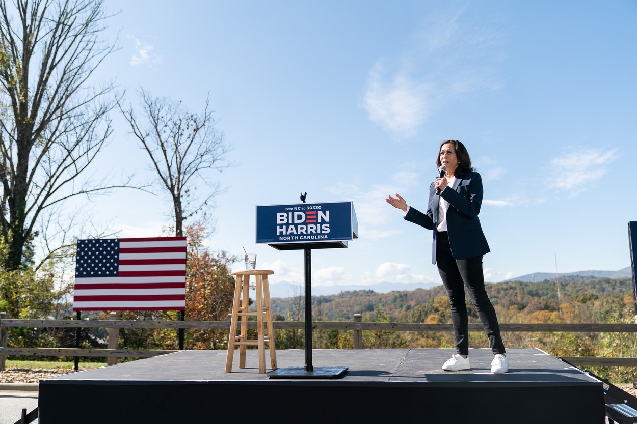 Kamala Harris, white shoes