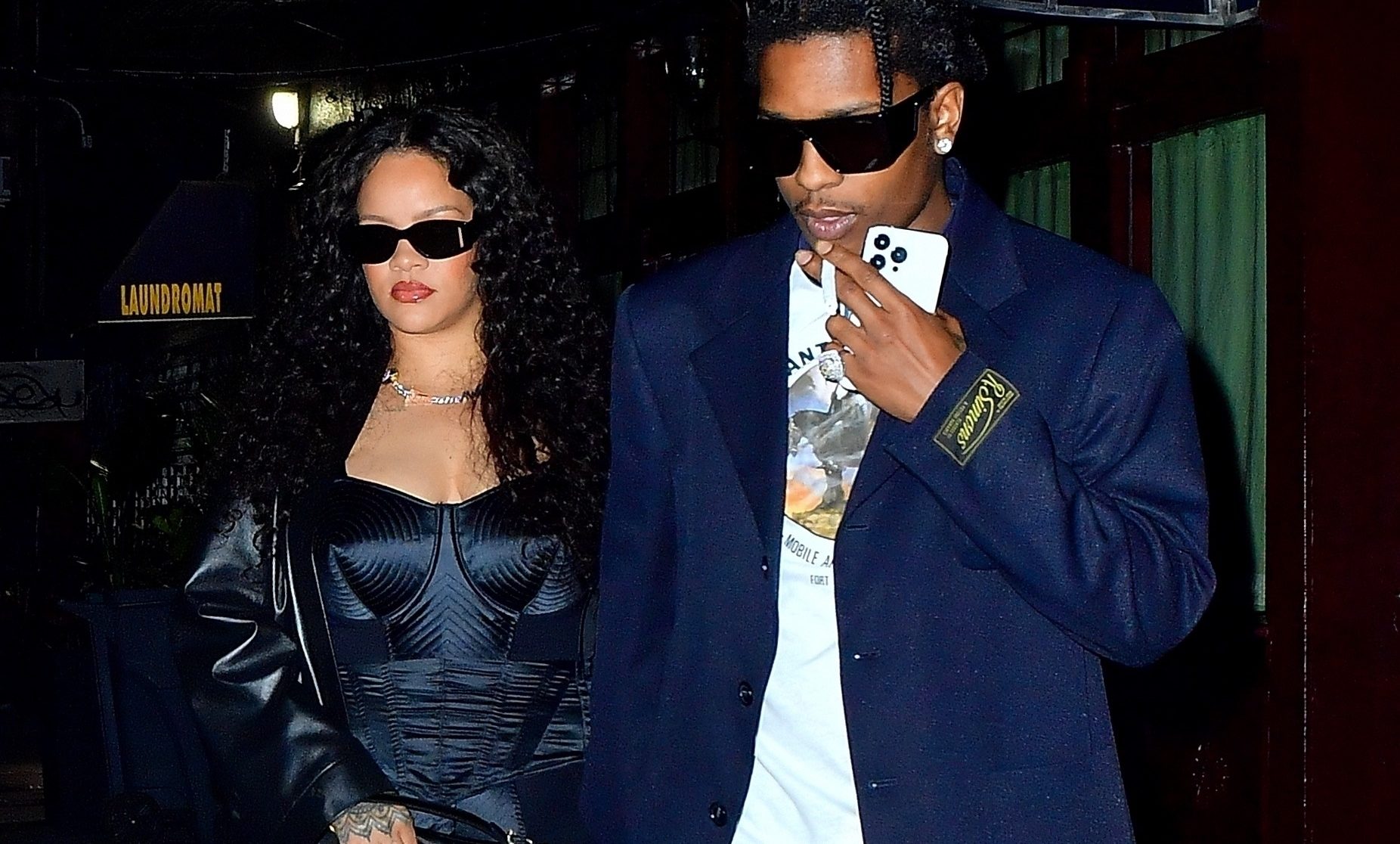 Novopečena starša Rihanna in ASAP Rocky na zmenku z … džointom!