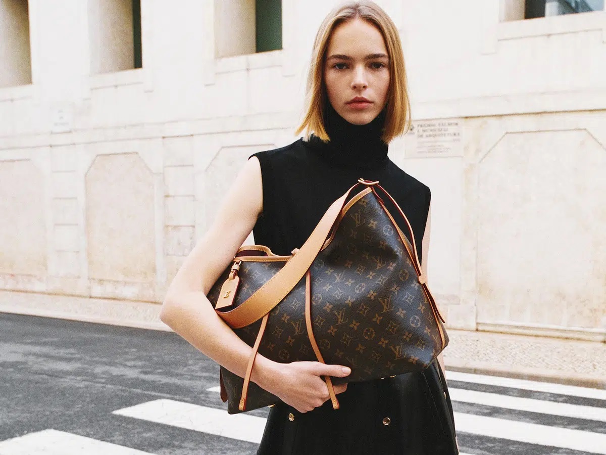 Louis Vuitton navdušil z manjšo in lepšo različico ikonične torbe