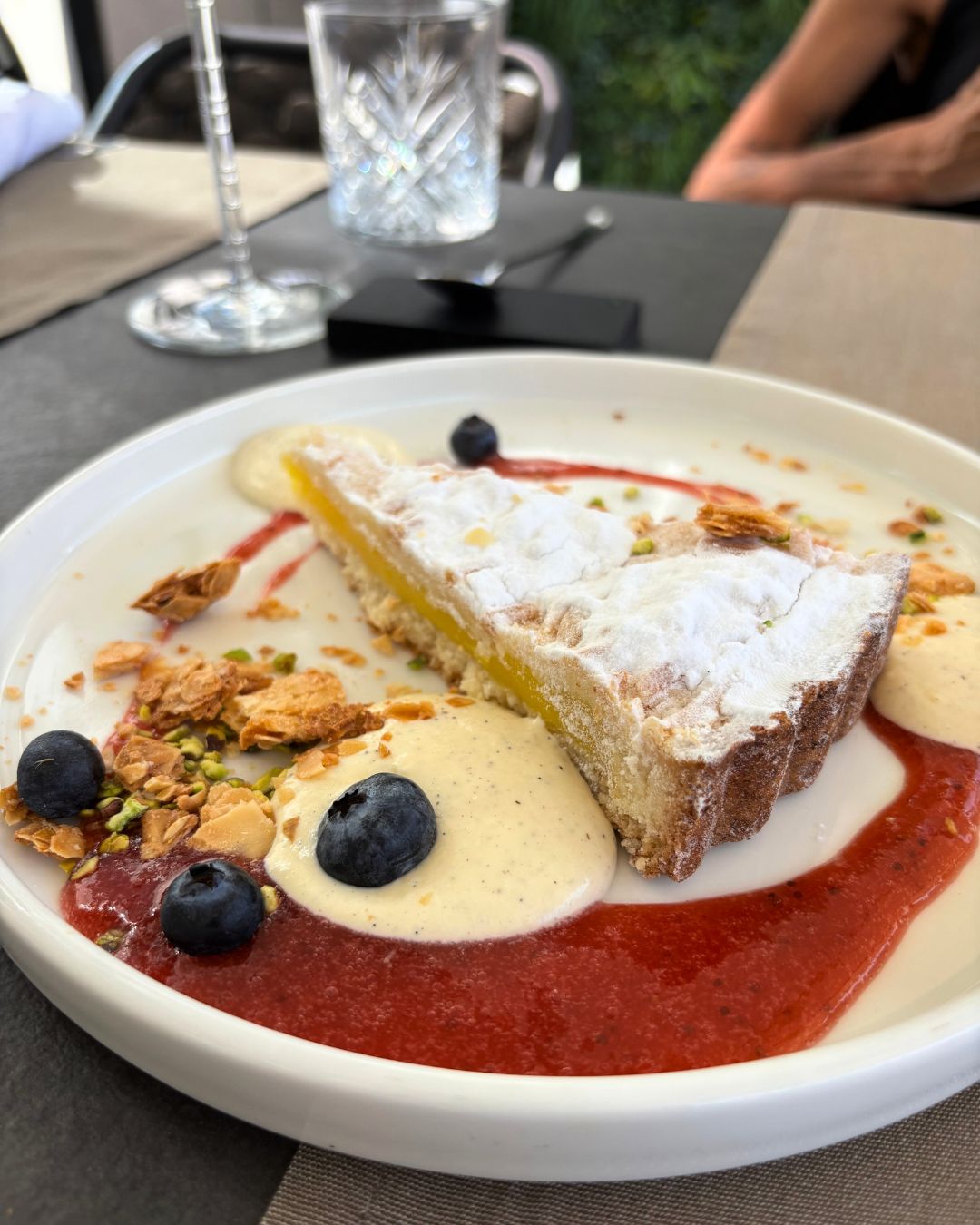 Restravracija, The restaurant, Ljubljana, okušanje, krožnik, sladica, limonina pita