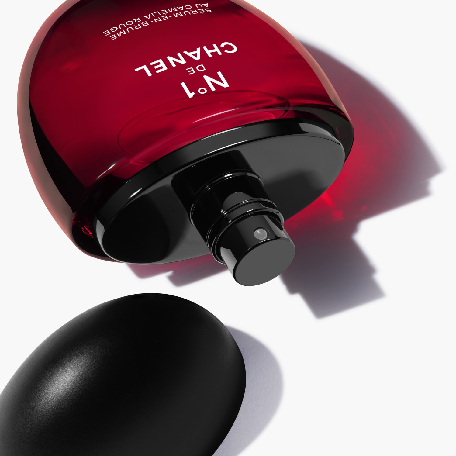 N°1 DE CHANEL serum v meglici,
