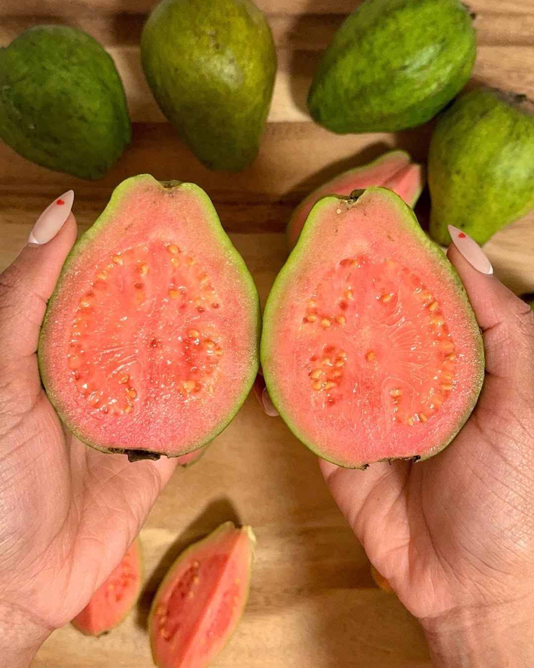 vizualizacija poletnega trenda guava girl