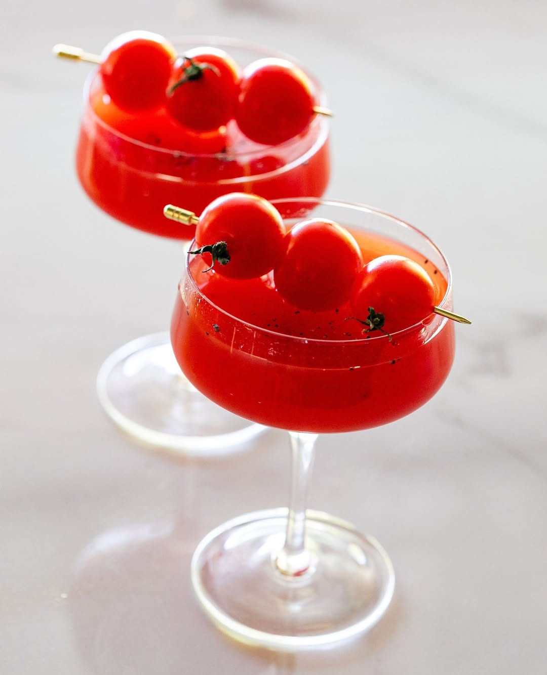 nova pijača poletja iz paradižnikov - tomatini