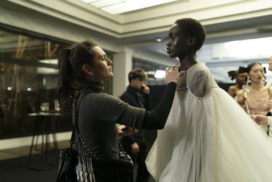 zakulisje filma Couture