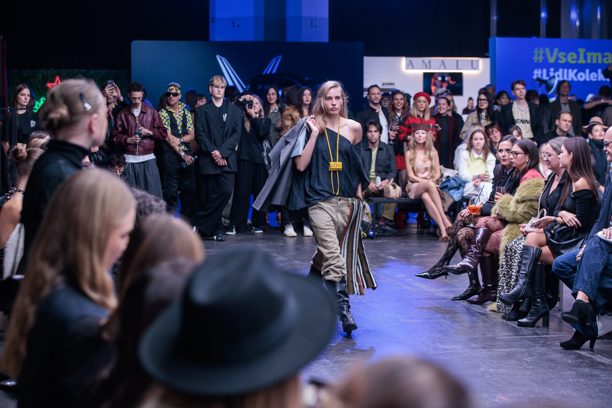 Otvoritveni večer LJFW minil v znamenju elegance, čustev in drznosti