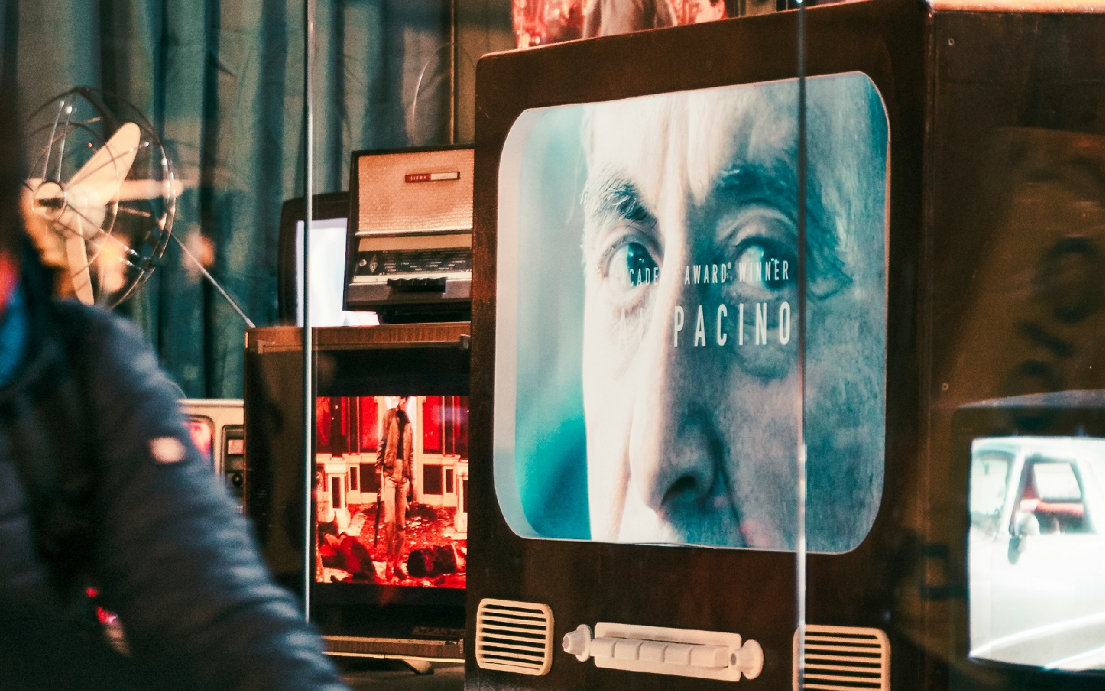 Kaj gledati med jesenskimi počitnicami? To so najboljši filmi in serije