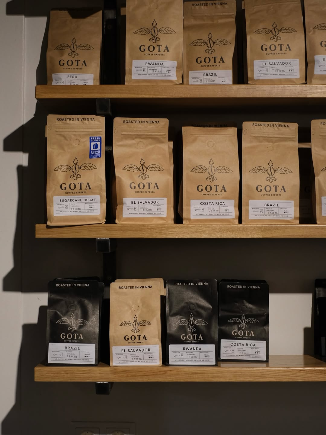 vrečke z mleto kavo