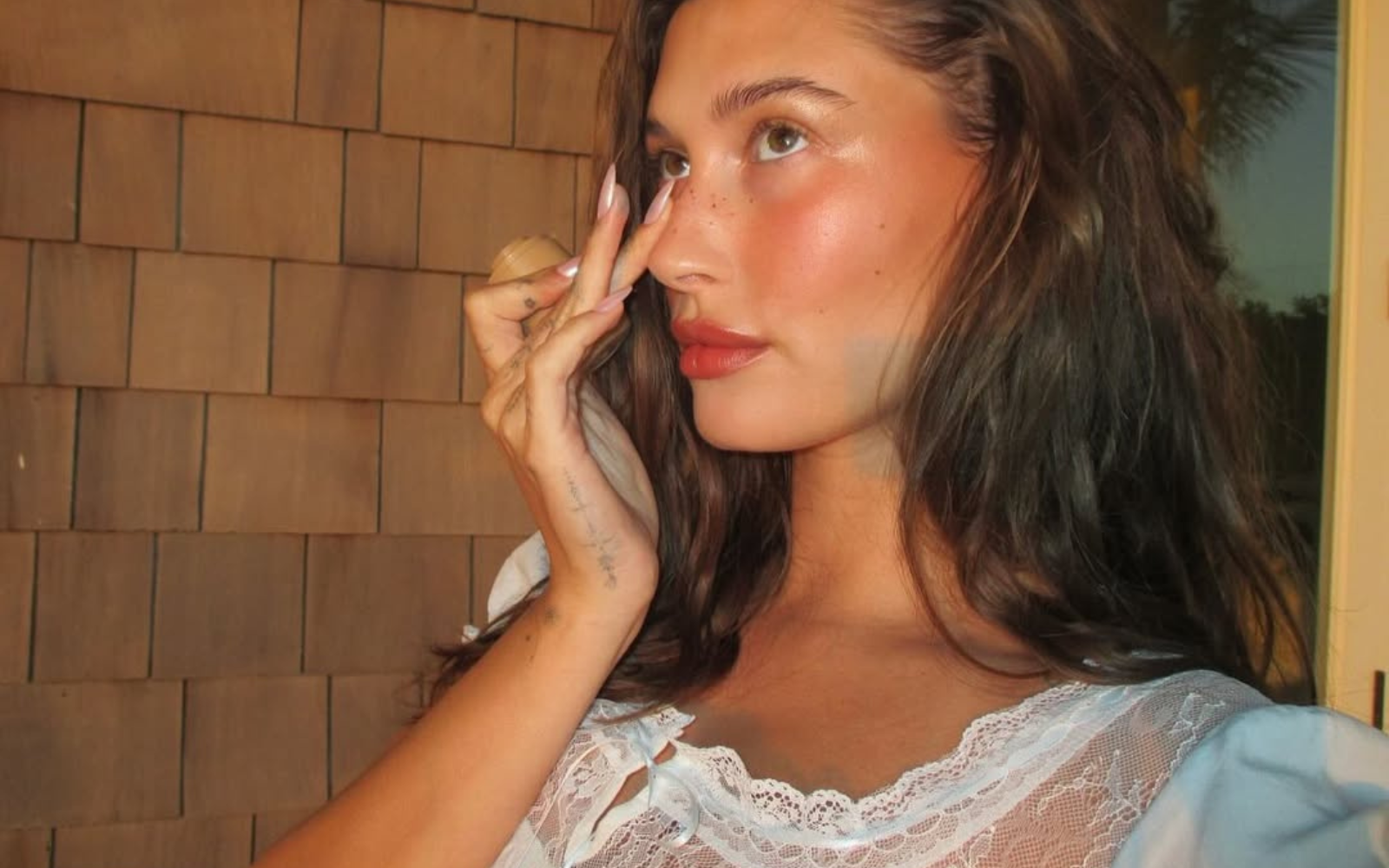 Krema, ki jo obožujejo zvezdnice in stane manj kot 10 evrov