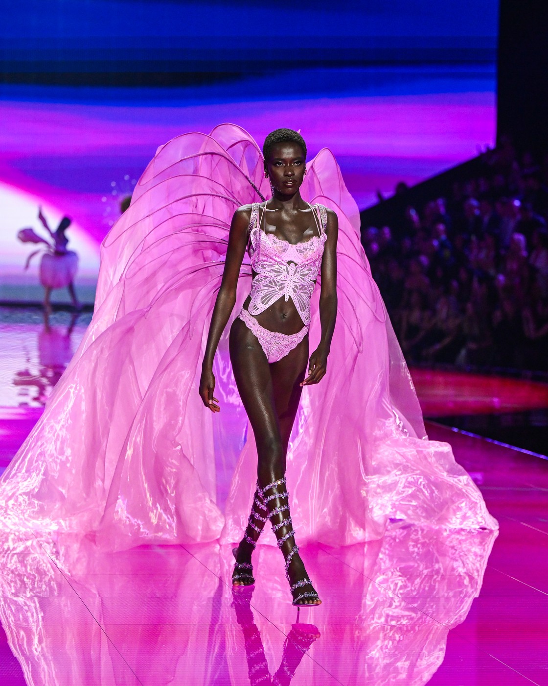 model na Victoria Secret Fashion showu