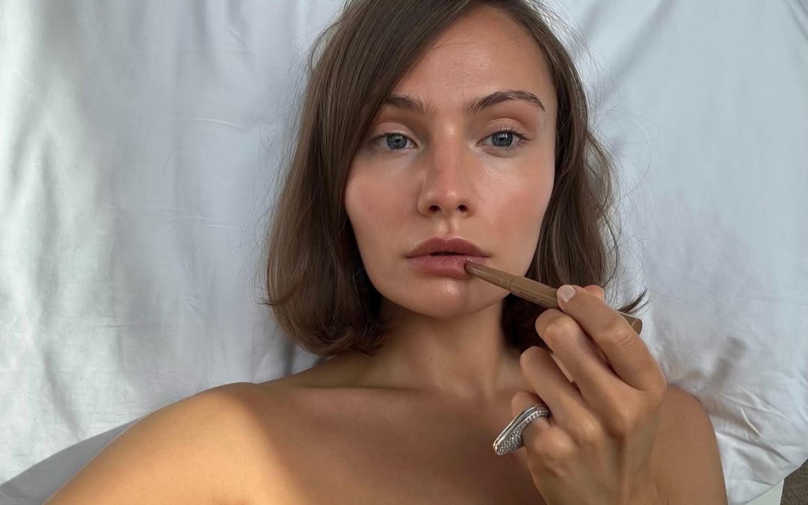 5 barv šmink, ki bodo zaznamovale letošnjo jesen in zimo