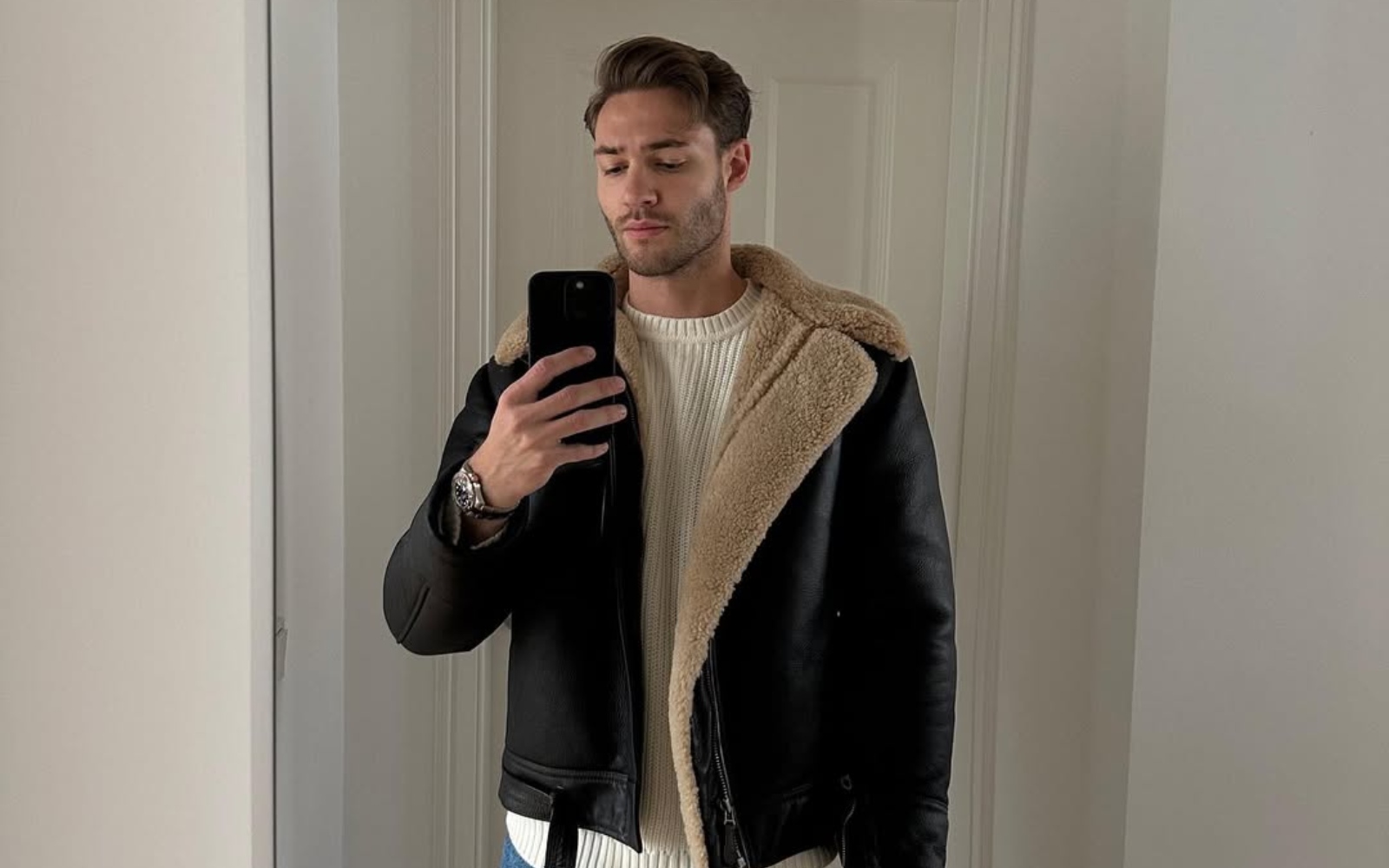 To so najlepše pletenine, ki to sezono ne smejo manjkati v omari vašega moškega