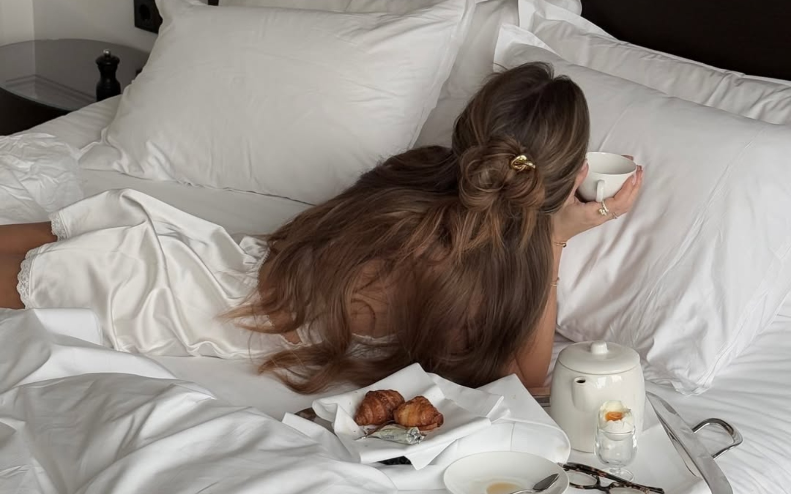 Ali zjutraj težko vstajate? Potem je skrajni čas, da uporabite ta trik