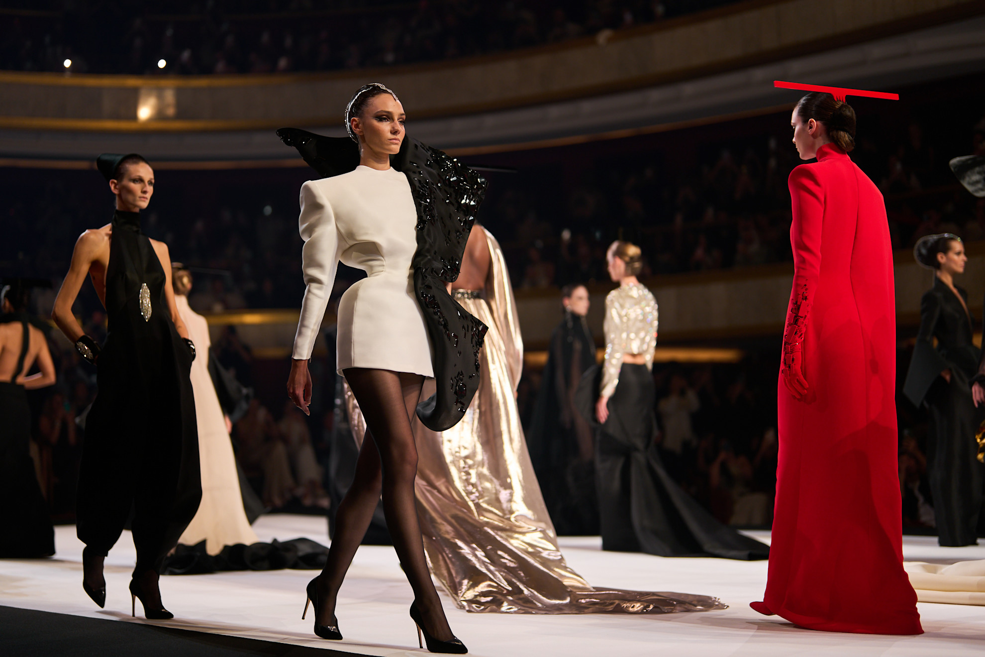 Triki za vizualno podaljšanje nog