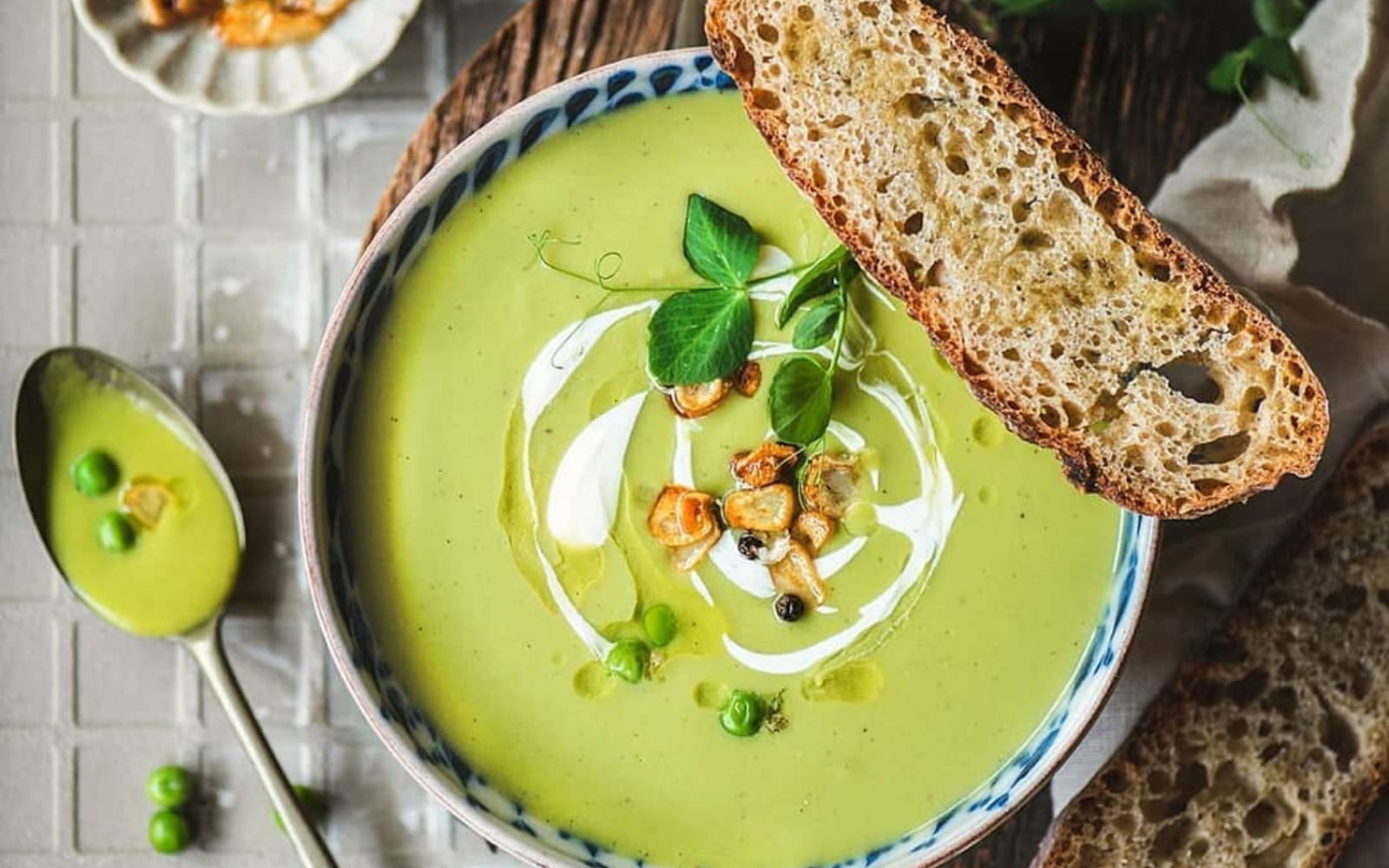 Razstrupljevalna juha za lahek in uravnotežen konec leta