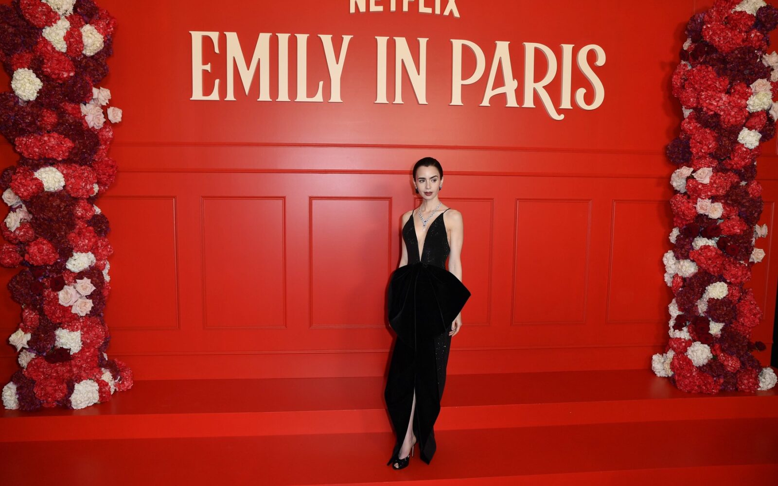 Zakaj je ‘Emily v Parizu (Rimu)’ najboljši “greh”, ki mu ne moremo ubežati?