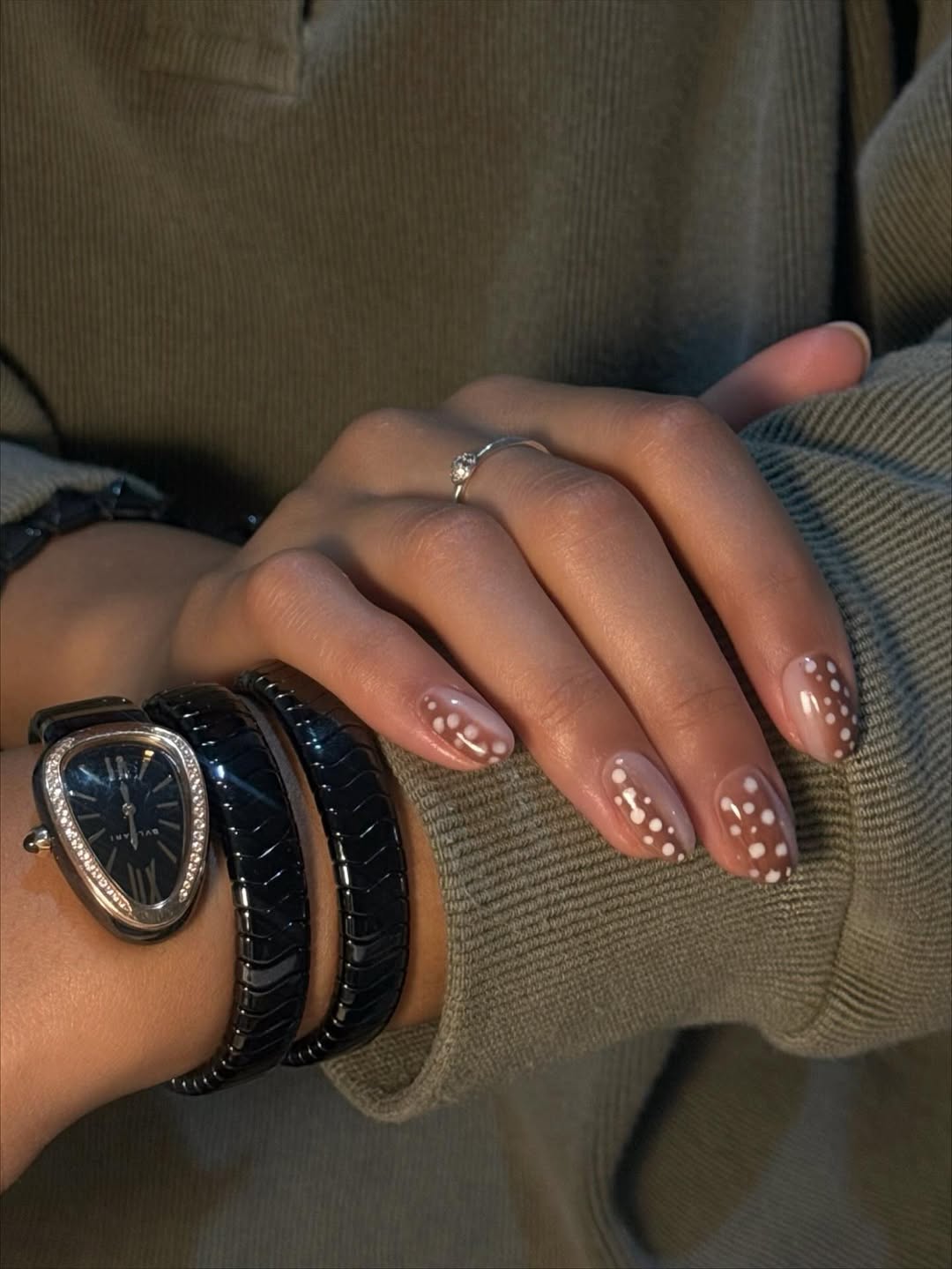 Nohti z bambi motivom