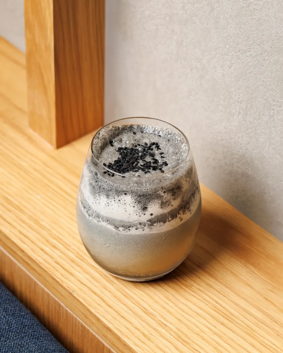 Black sesame latte