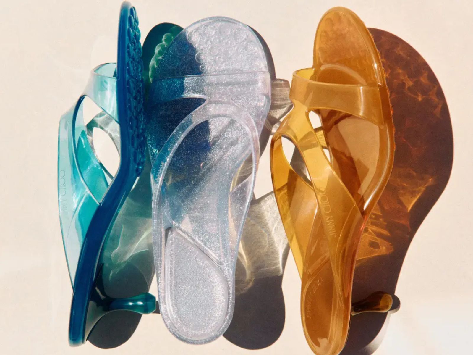 Legendarni Jimmy Choo ‘jelly’ sandali so dobili svojo užitno interpretacijo