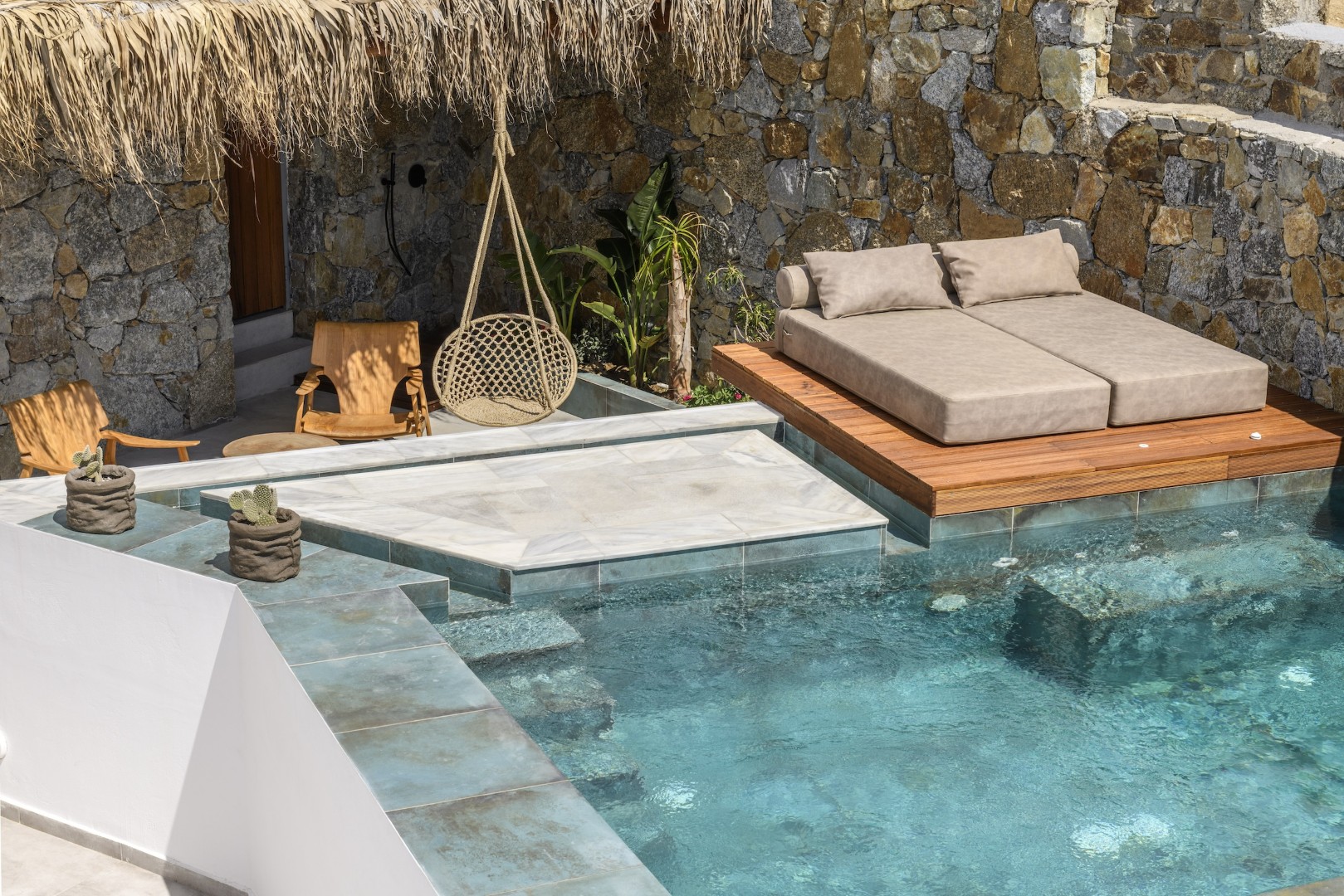 Charisma Hotel & Wellness Club