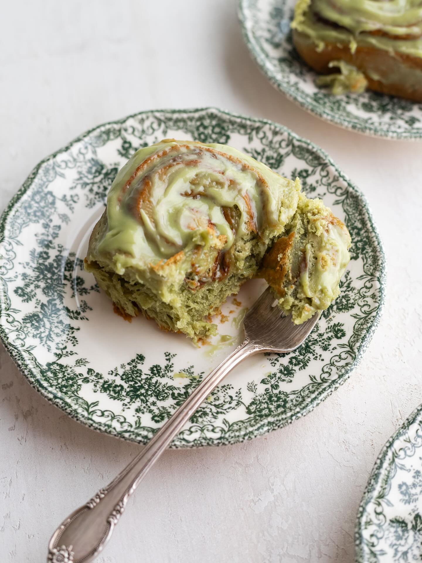 Matcha cimetove rolice